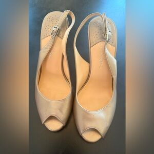 Cole Haan Gold Slingback Peep-Toe Heels – Size 7B